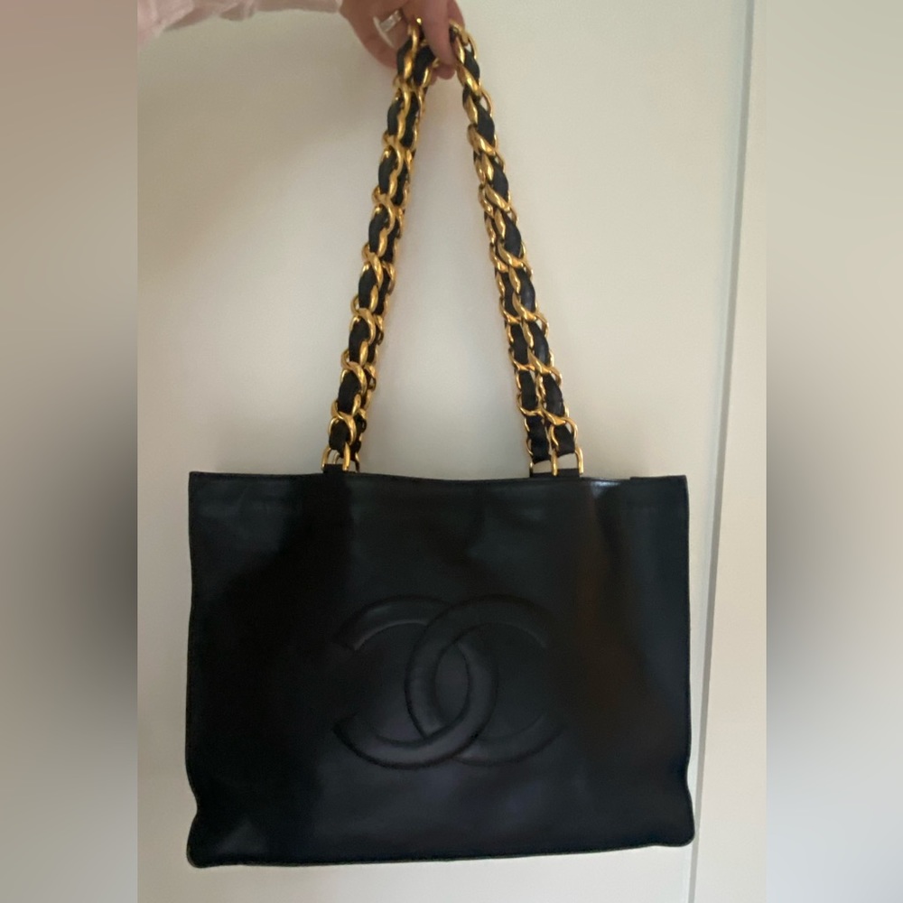 CHANEL Jumbo XL CC Chain Shoulder Tote Bag Purse Black Lambskin